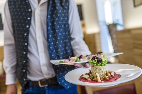 schmackhaftes Essen (c) Hannes Niederkofler Photography (Wanderhotel Vinschgerhof)